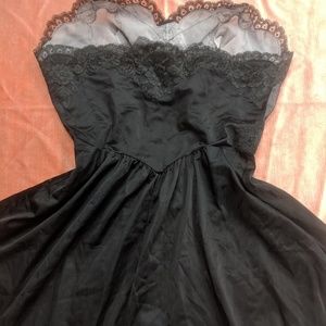 1060's Vintage Lingerie Dress Black Lace 32 Tricot